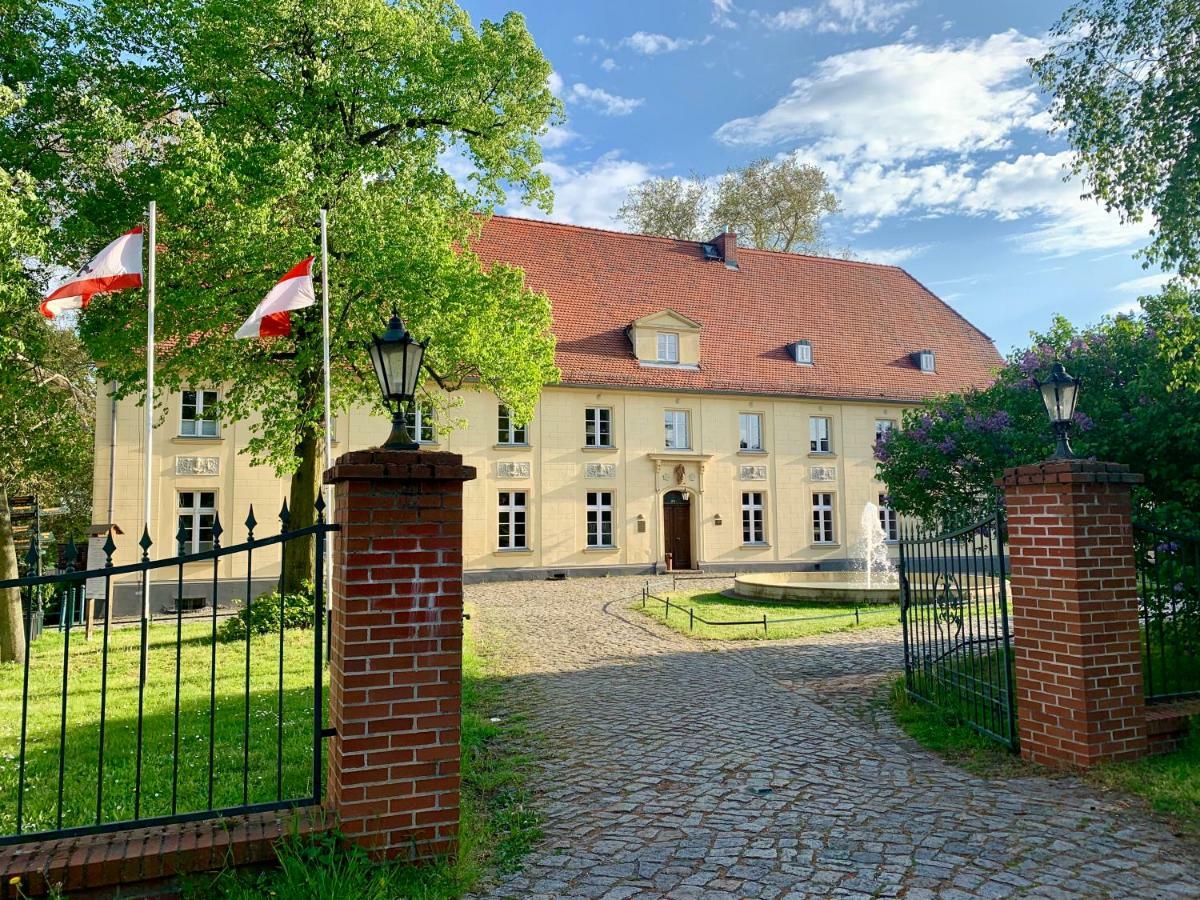 Schloss Diedersdorf Grossbeeren Exterior photo